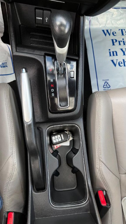 2015 Honda Civic Image 13