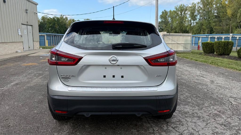 2020 Nissan Rogue Image 2
