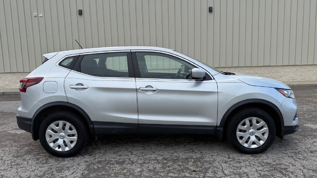 2020 Nissan Rogue Image 4