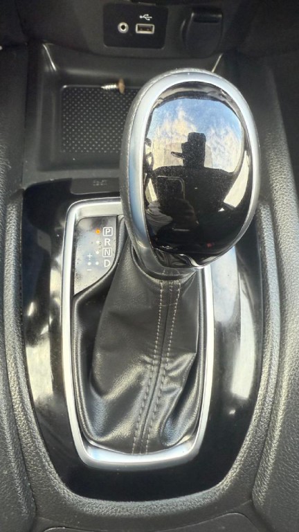 2020 Nissan Rogue Image 21