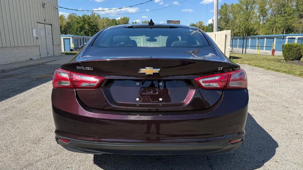 2021 Chevrolet Malibu Image 4