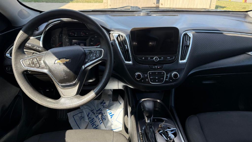 2021 Chevrolet Malibu Image 12