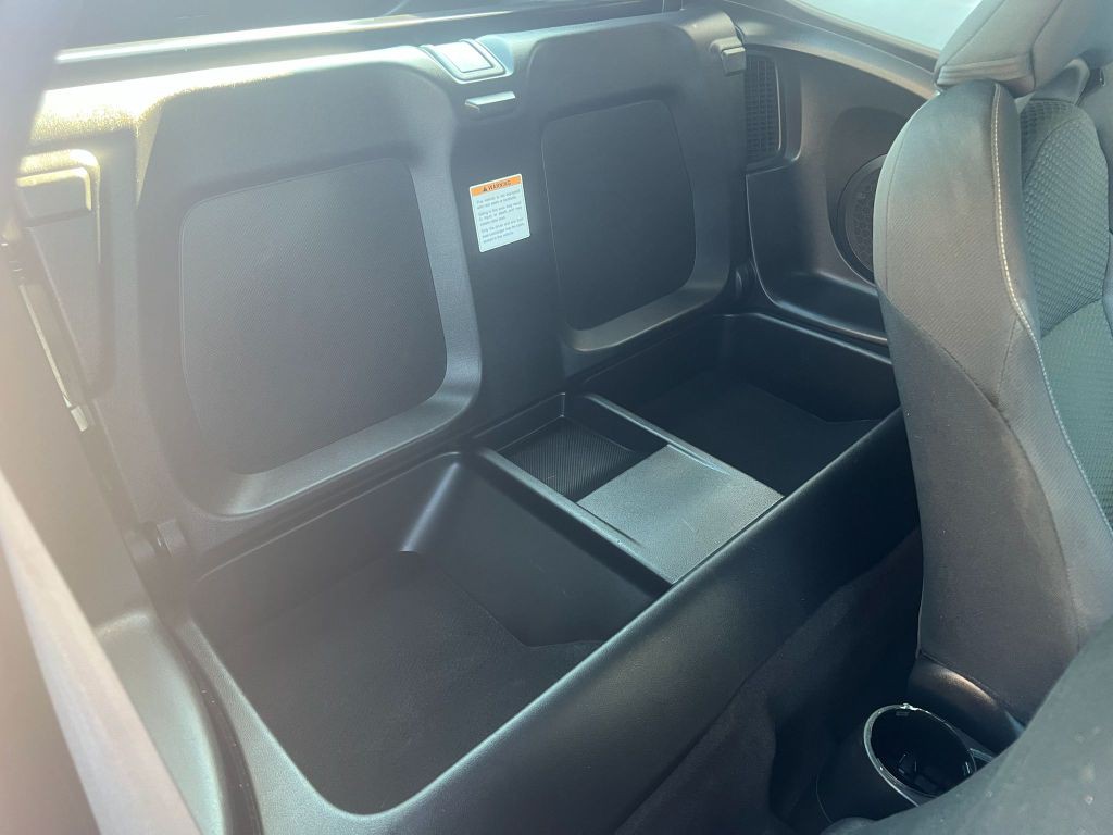 2015 Honda CR-Z Image 15
