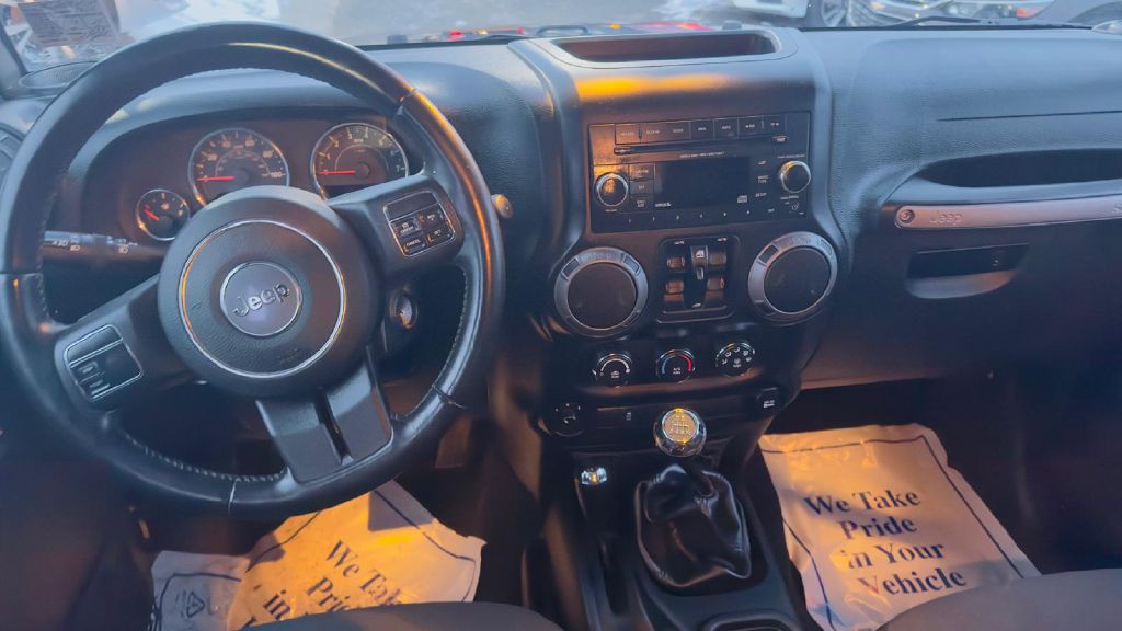 2017 Jeep Wrangler Unlimited Image 8