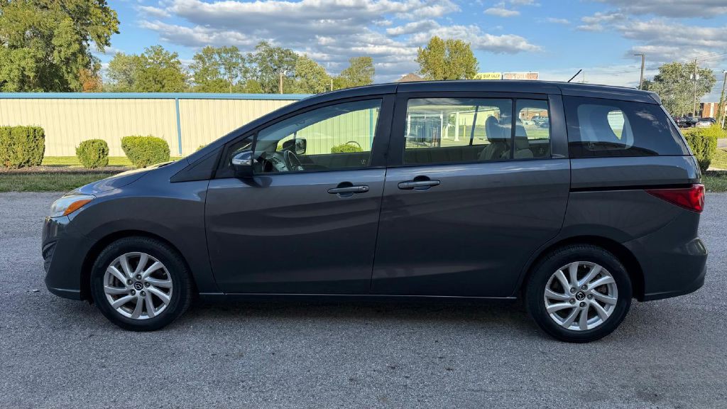 2013 Mazda Mazda5 Image 2