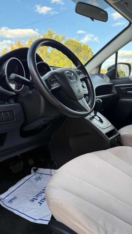 2013 Mazda Mazda5 Image 9