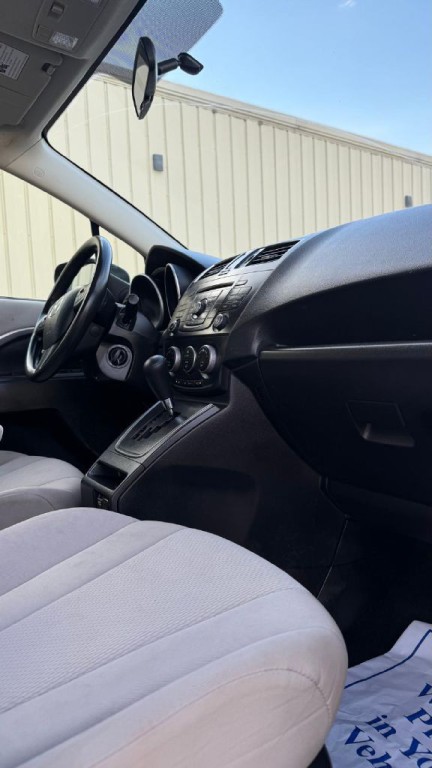 2013 Mazda Mazda5 Image 17