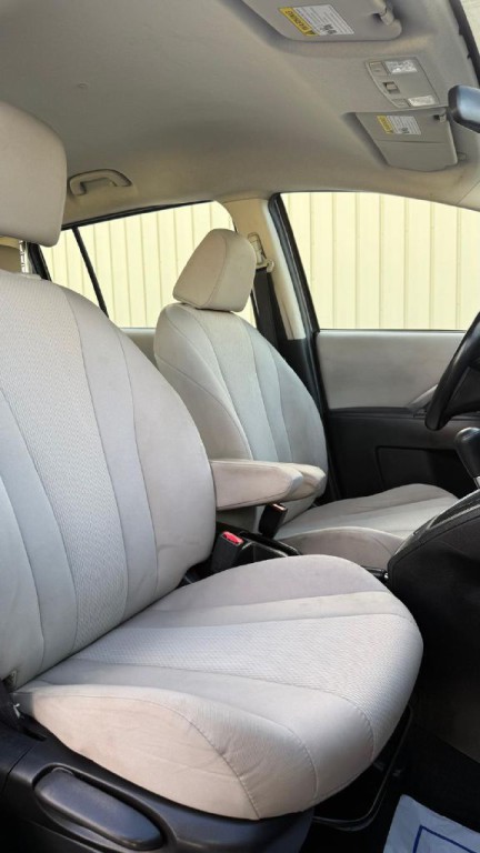 2013 Mazda Mazda5 Image 18