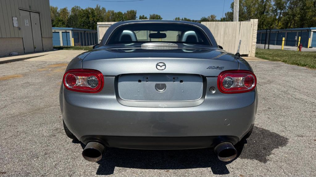 2010 Mazda MX-5 Miata Image 4