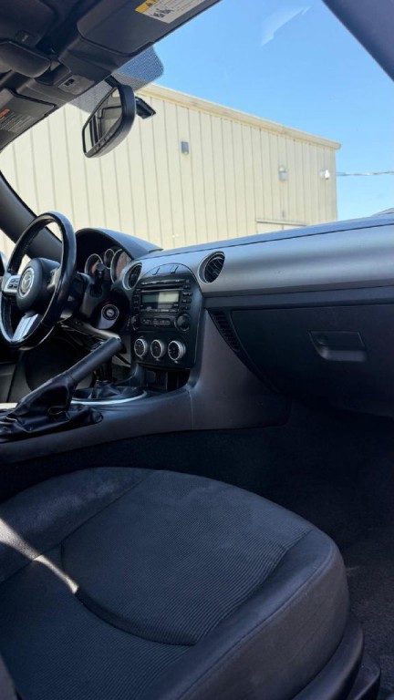 2010 Mazda MX-5 Miata Image 10