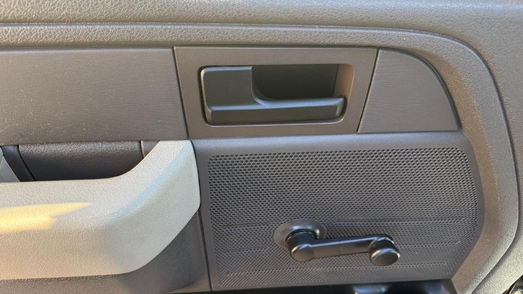 2010 Ford F-150 Image 11