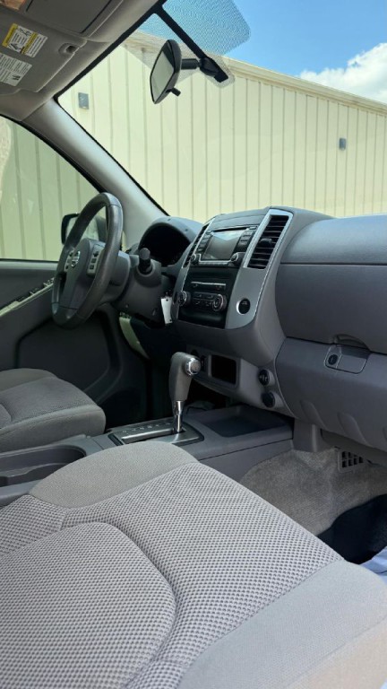 2018 Nissan Frontier Image 10