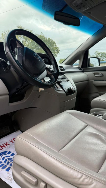 2013 Honda Odyssey Image 9