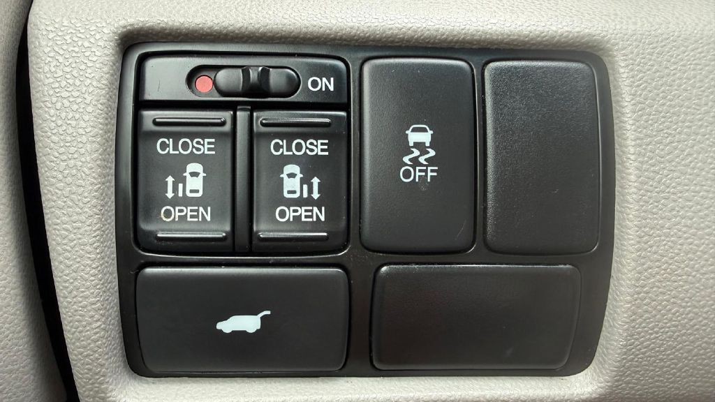 2013 Honda Odyssey Image 22