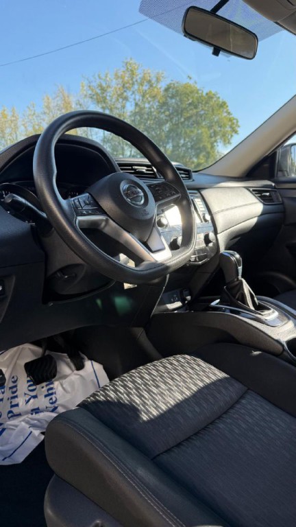 2018 Nissan Rogue Image 9