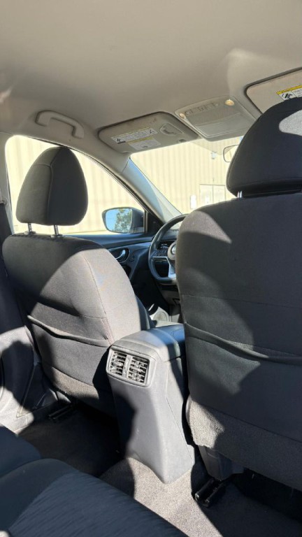 2018 Nissan Rogue Image 18