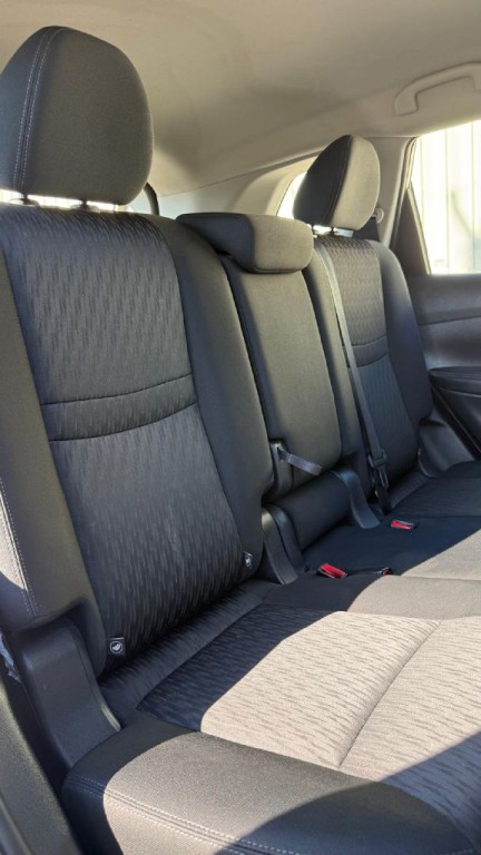 2018 Nissan Rogue Image 19