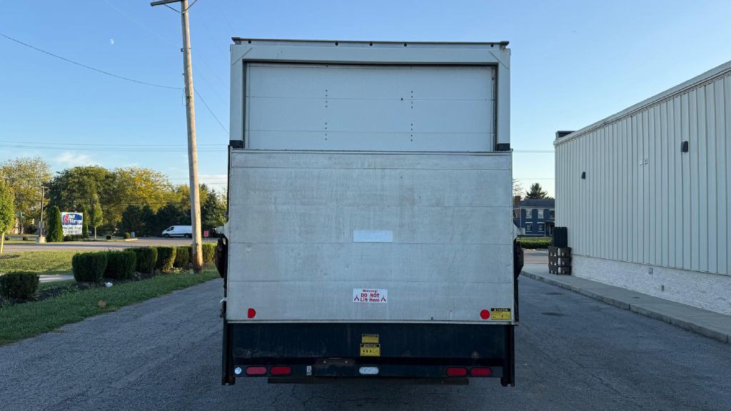 2020 Chevrolet 5500xd Image 4