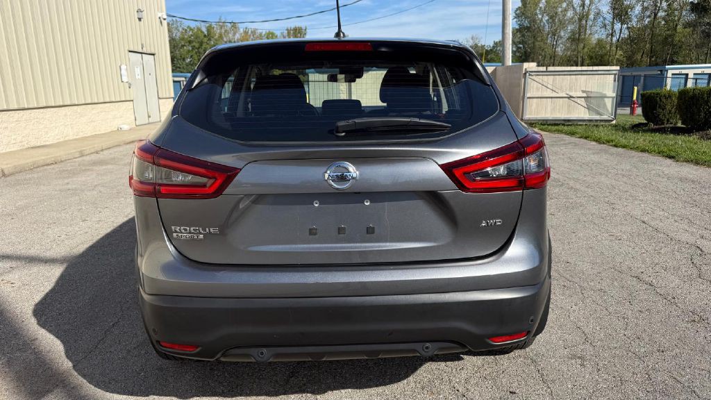 2022 Nissan Rogue Image 2