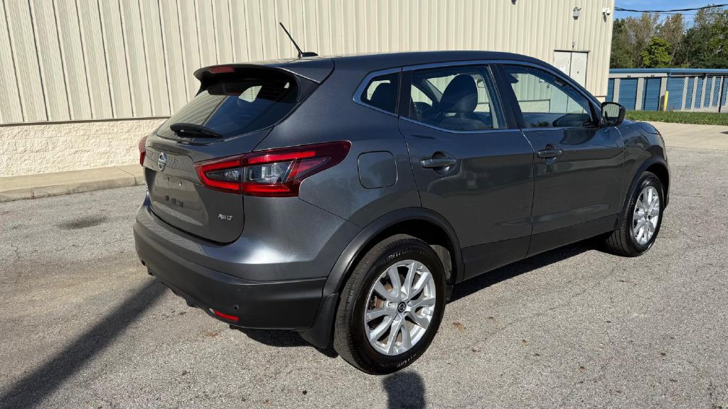 2022 Nissan Rogue Image 4