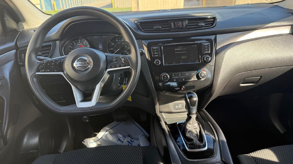 2022 Nissan Rogue Image 9