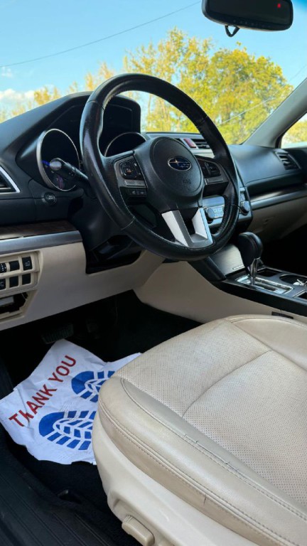 2015 Subaru Outback Image 10