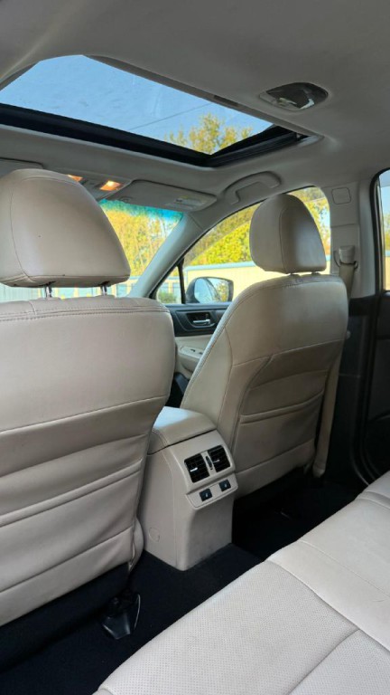 2015 Subaru Outback Image 14