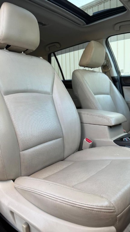 2015 Subaru Outback Image 18