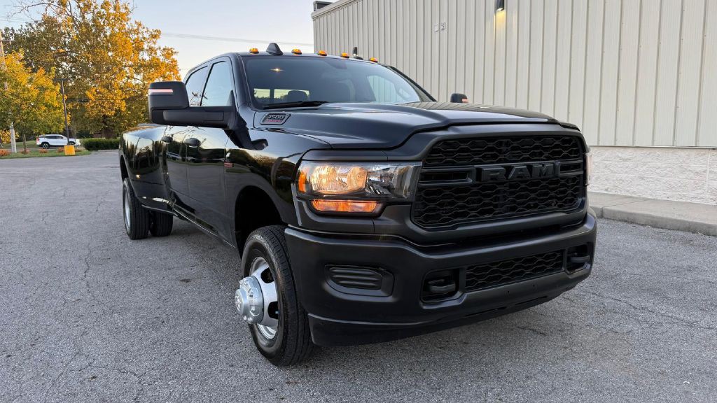 2024 RAM 3500 Image 7
