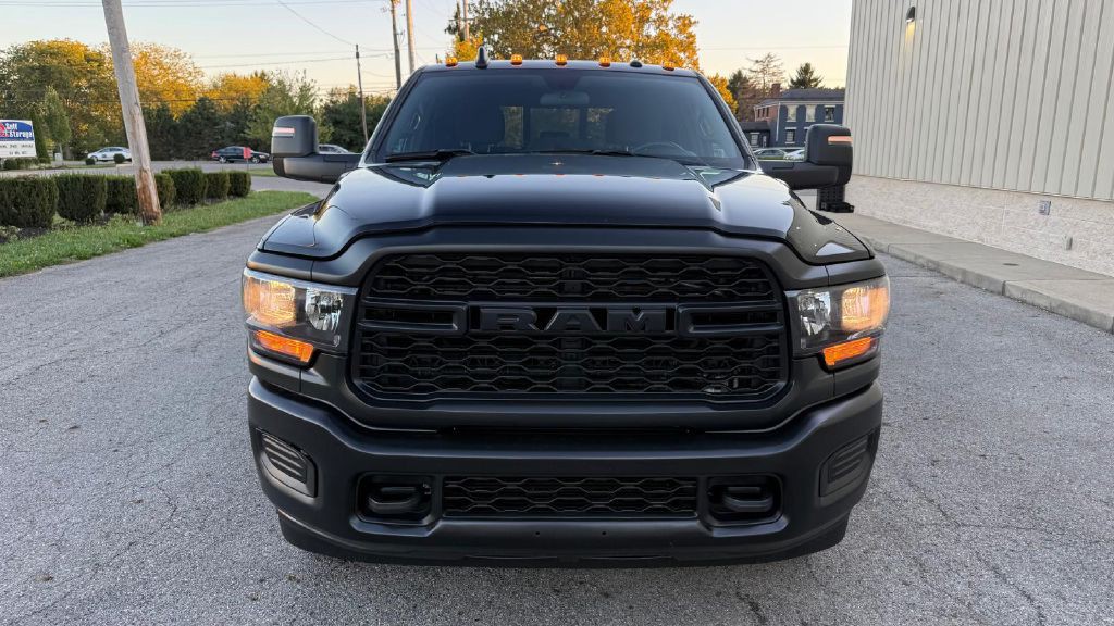 2024 RAM 3500 Image 8