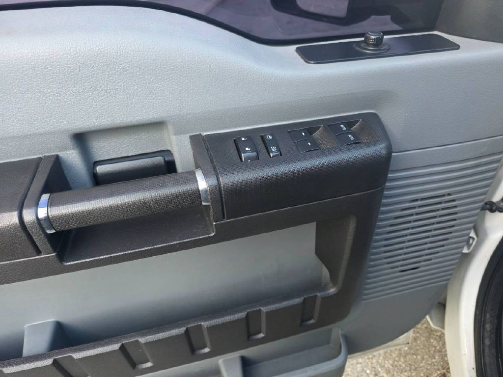 2015 Ford F-250 Image 16