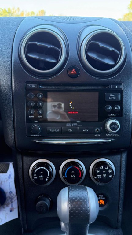 2011 Nissan Rogue Image 23