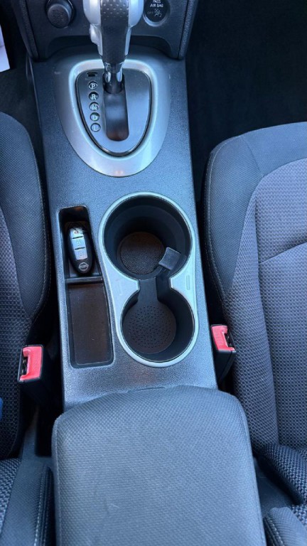 2011 Nissan Rogue Image 24