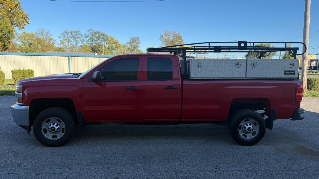 2015 Chevrolet Silverado 1500 Image 2