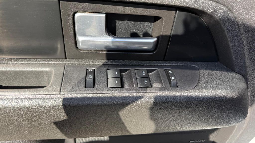 2013 Ford F-150 Image 11