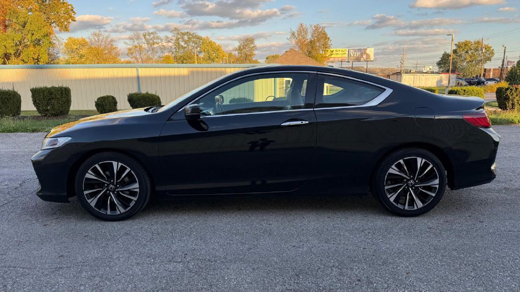 2016 Honda Accord Image 2