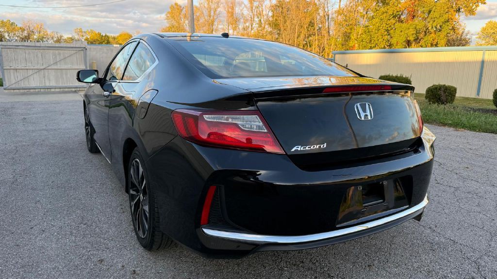 2016 Honda Accord Image 3