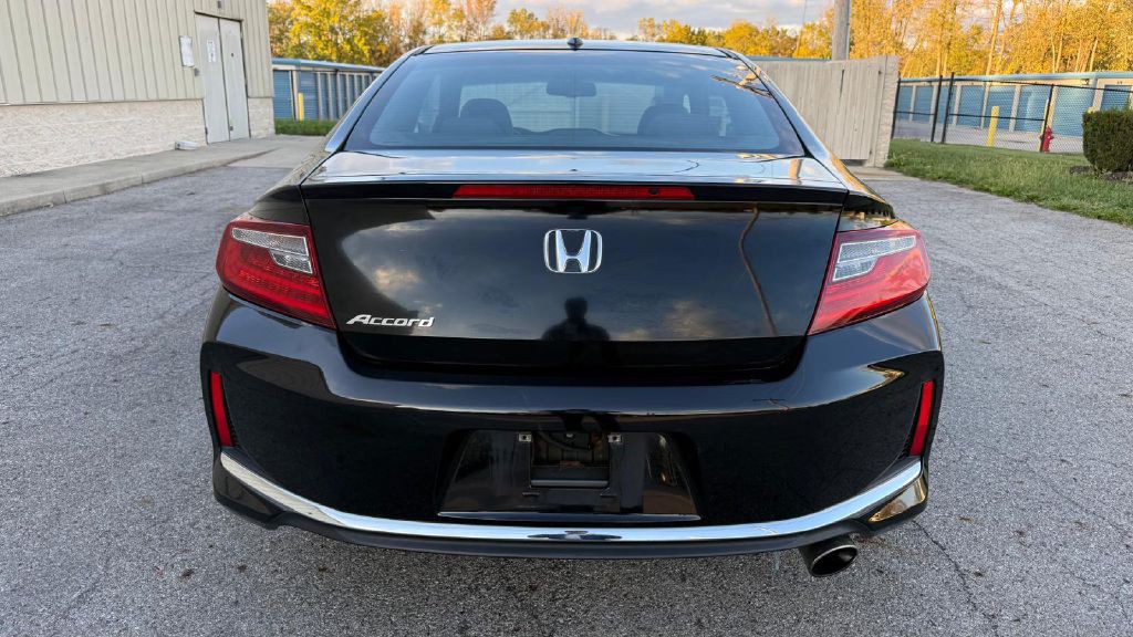 2016 Honda Accord Image 4