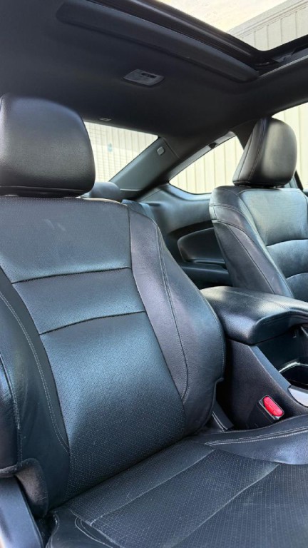 2016 Honda Accord Image 16