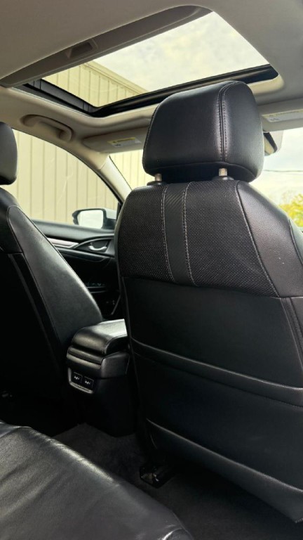 2016 Honda Civic Image 15