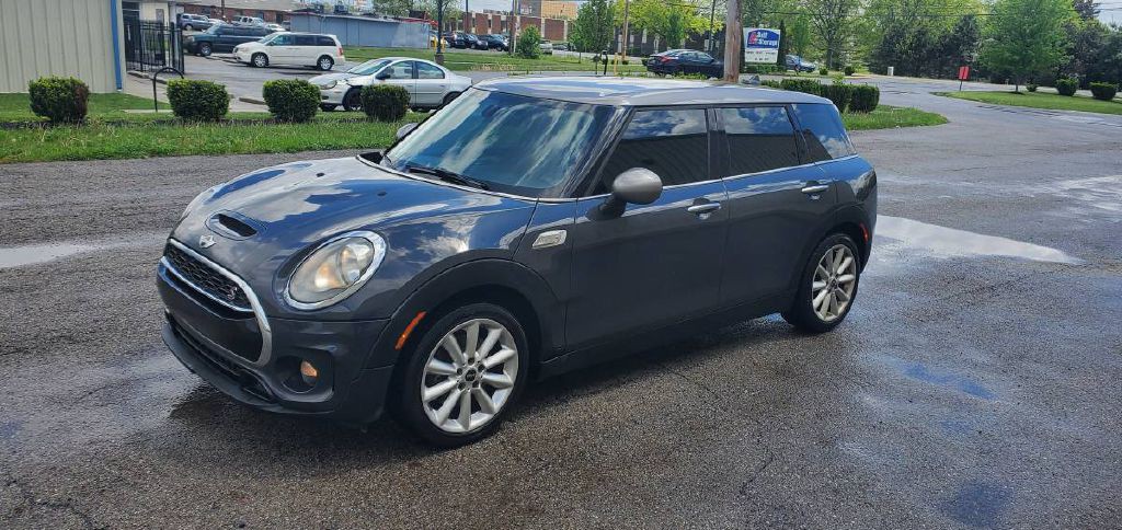 2017 MINI Cooper Image 3