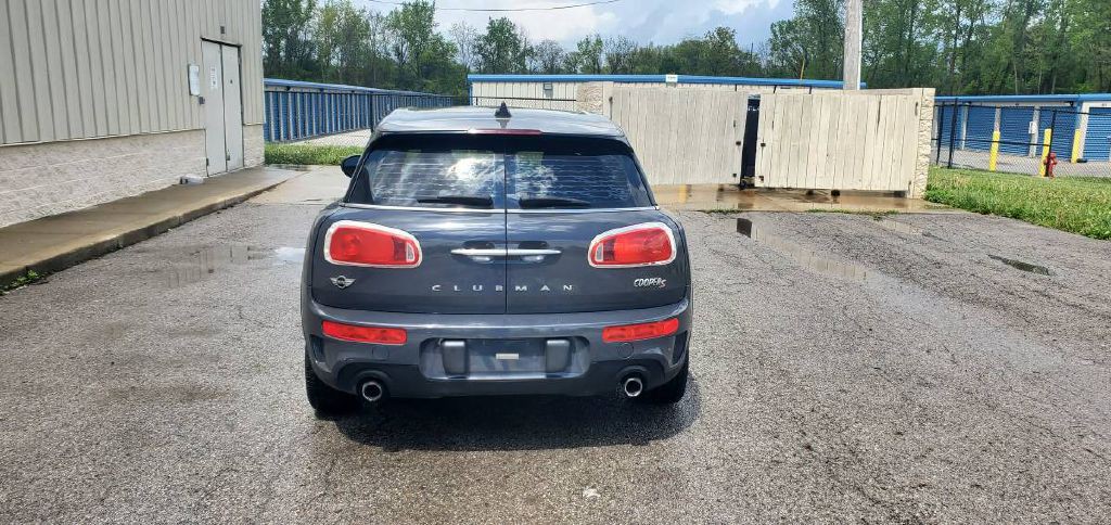 2017 MINI Cooper Image 4