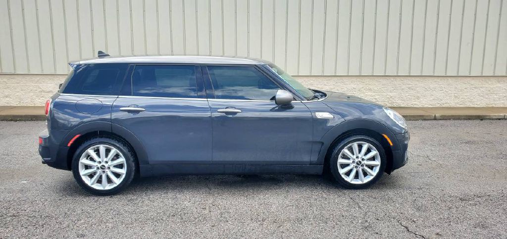 2017 MINI Cooper Image 7