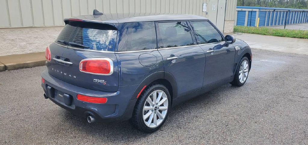 2017 MINI Cooper Image 8