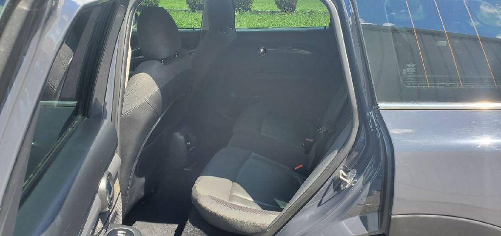 2017 MINI Cooper Image 11