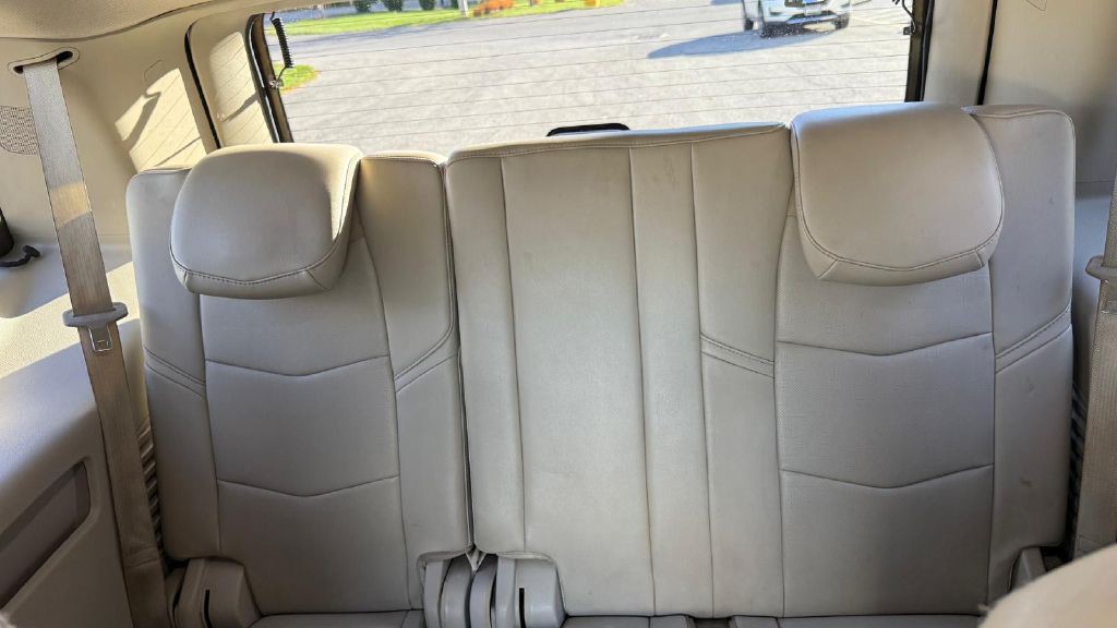 2016 Cadillac Escalade Image 14