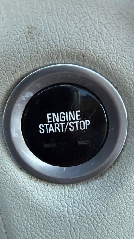 2016 Cadillac Escalade Image 20