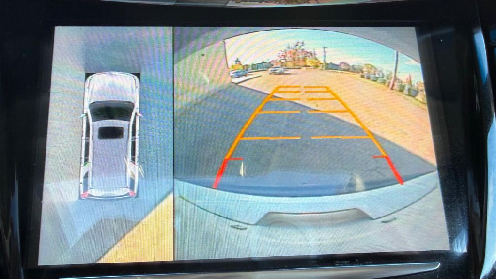 2016 Cadillac Escalade Image 22