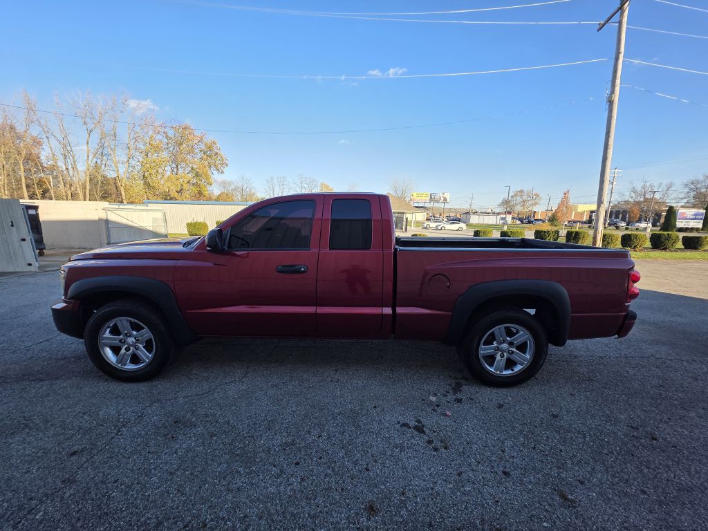 2008 Dodge Dakota Image 4