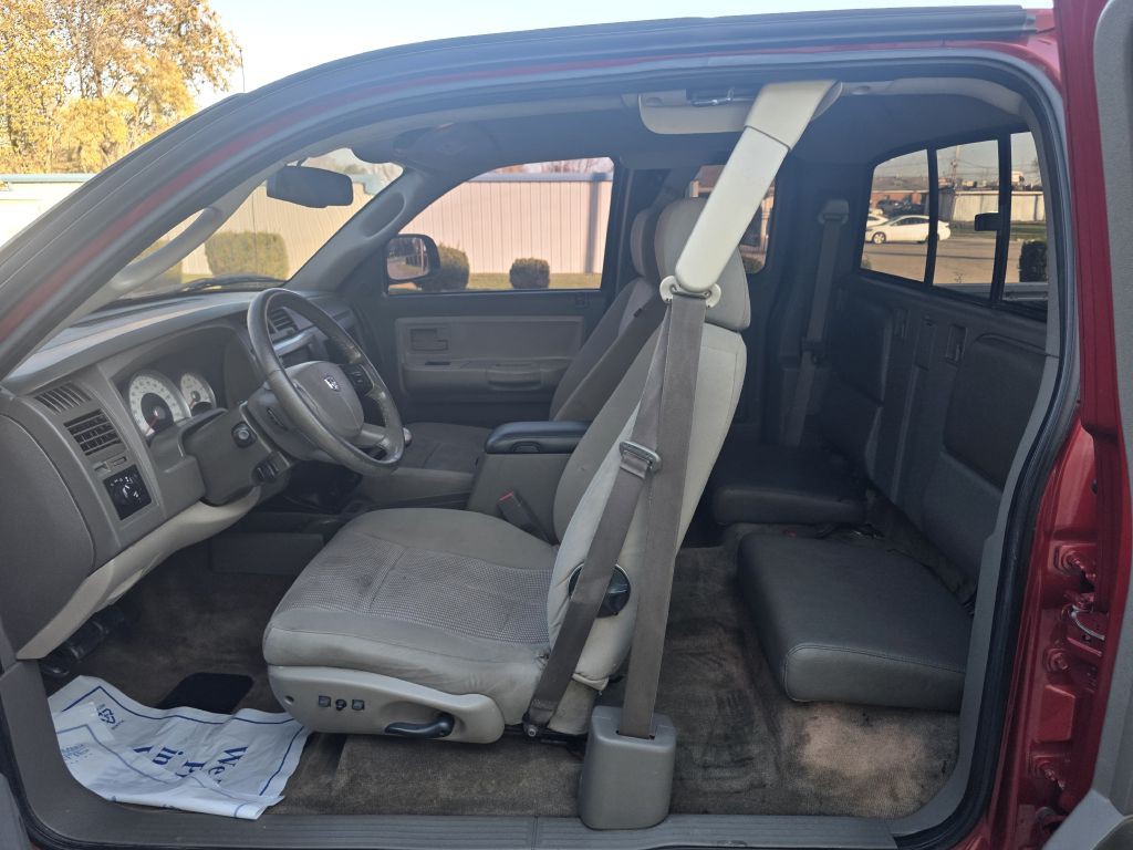 2008 Dodge Dakota Image 14